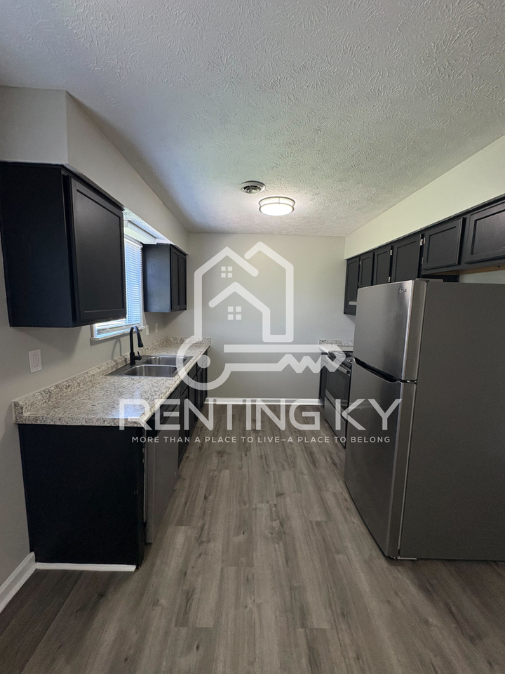 307 Peachtree Rd - Photo 4 of 12