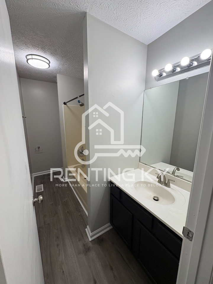 307 Peachtree Rd - Photo 7 of 12