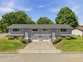 2705 N Robie Ct - Photo 1 of 1