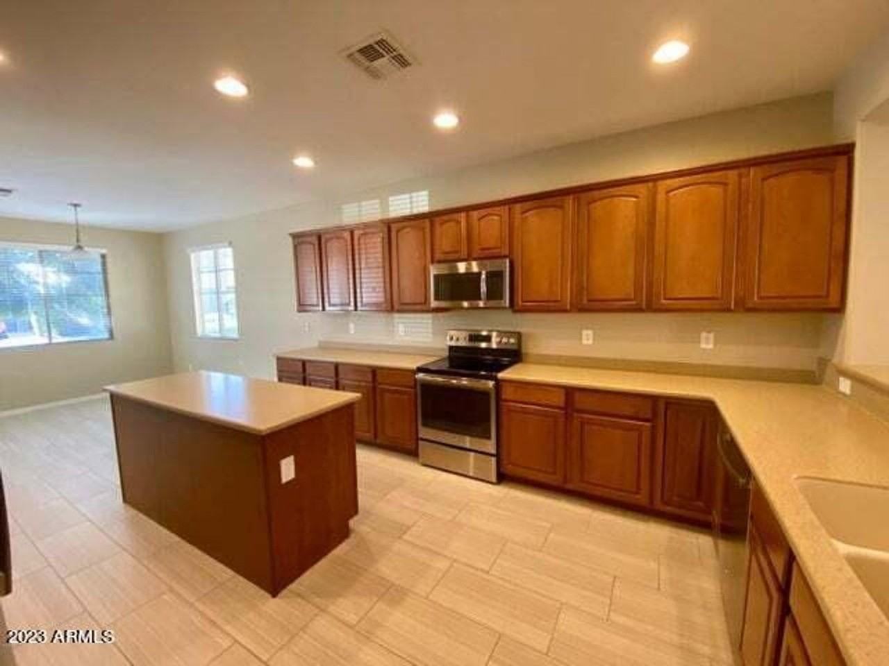 654 W Desert Mountain Dr - Photo 3 of 23