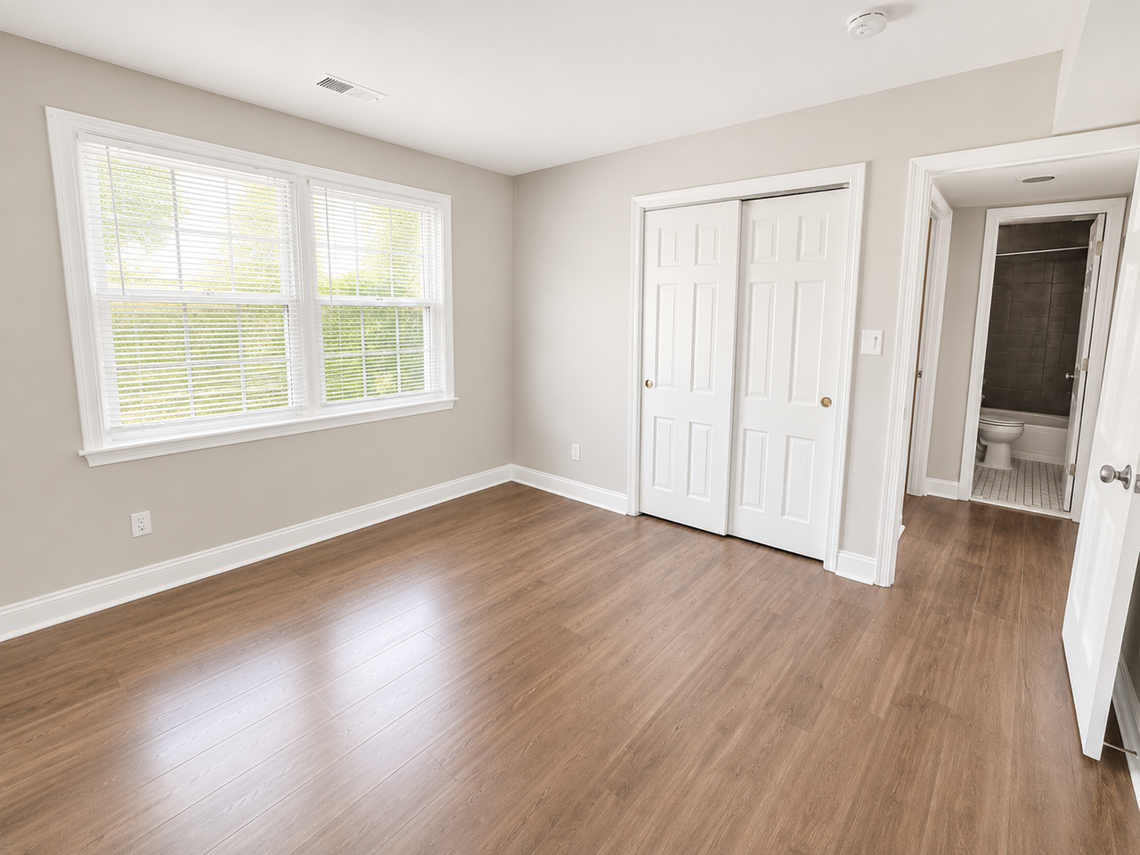 2017 37th St Se #301 - Photo 7 of 11