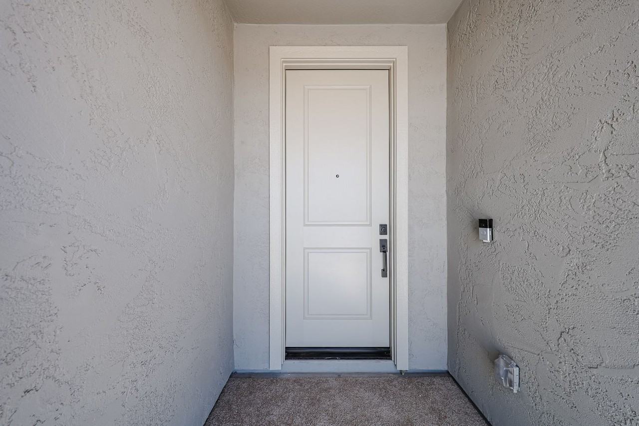 25450 N 166th Ln - Photo 4 of 50