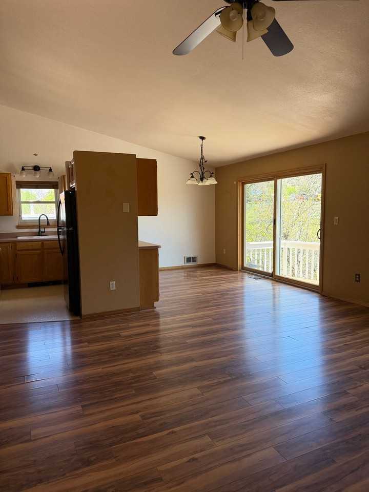 3114 Hager Ln - Photo 5 of 15