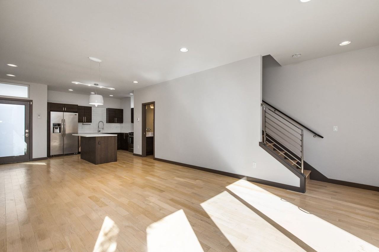 1519 Nw 64th St - Photo 5 of 39