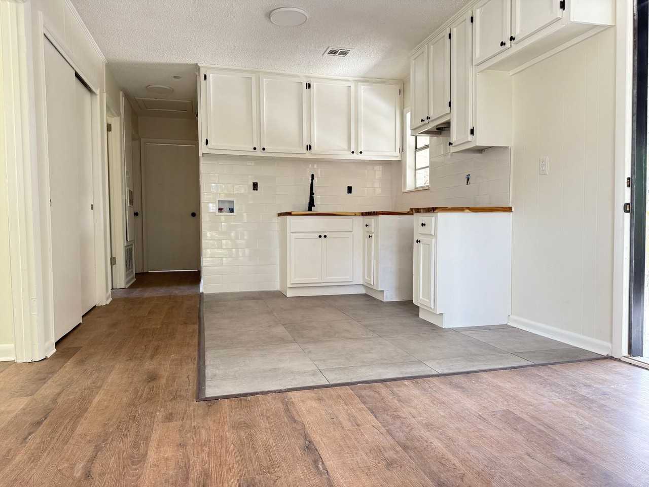 1556 Gibson St - Photo 4 of 20