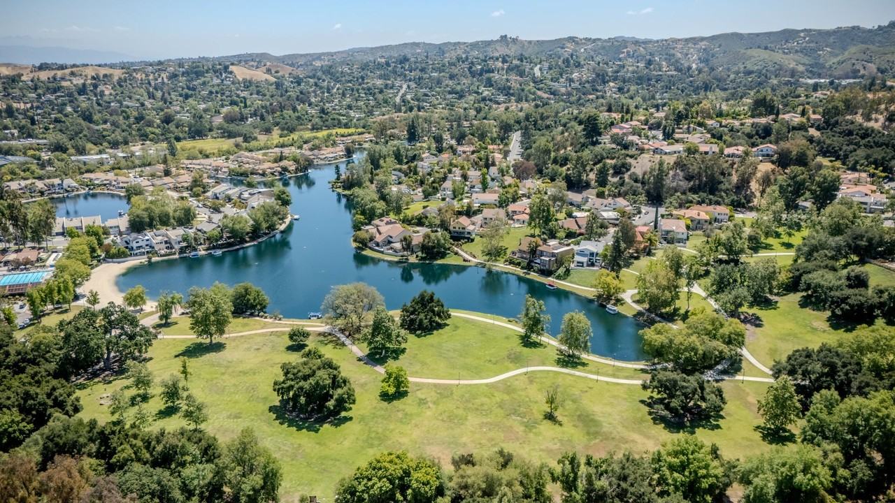 4520 Park Cordero - Photo 2 of 48