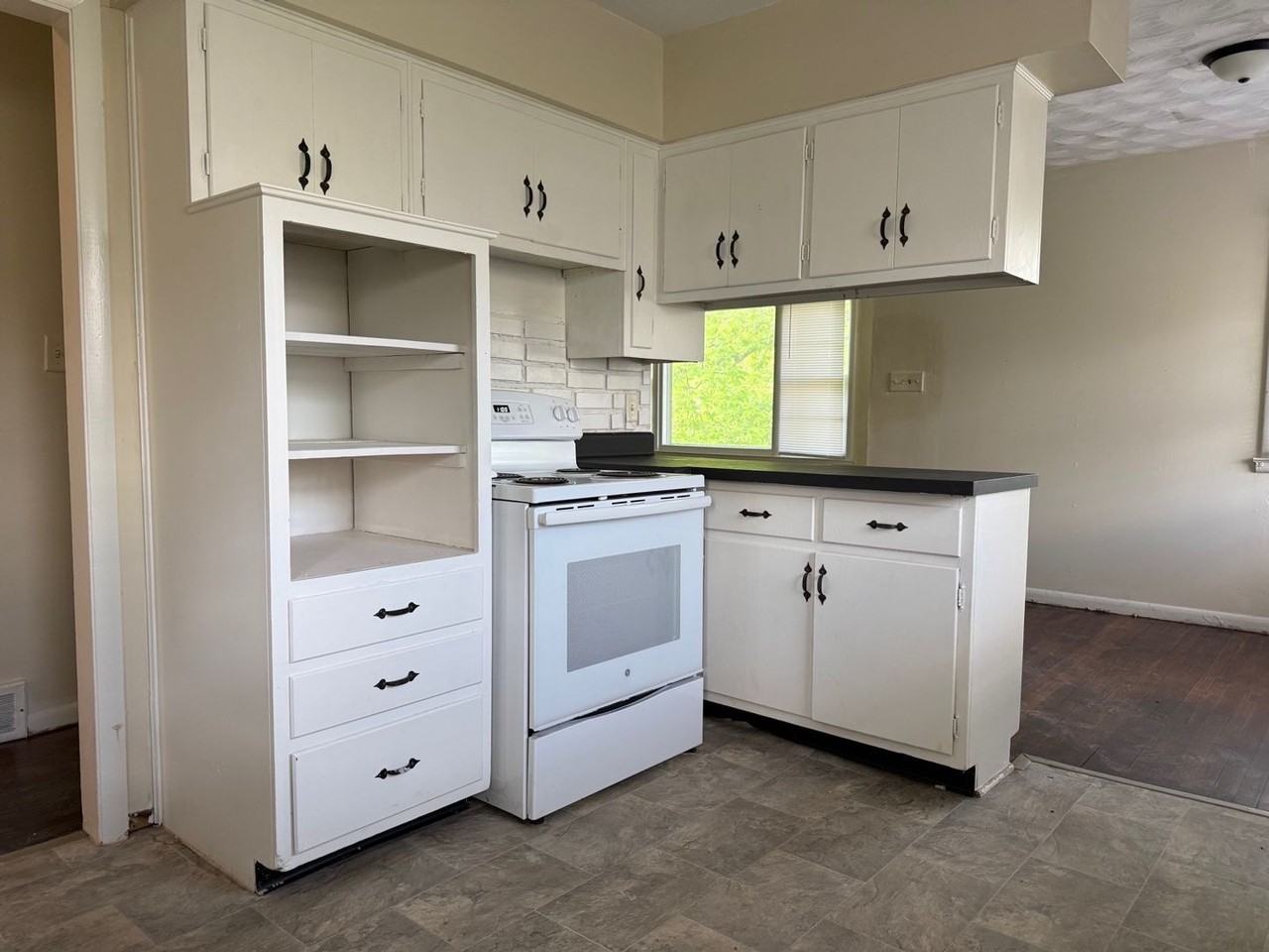 3337 Houston St - Photo 6 of 22