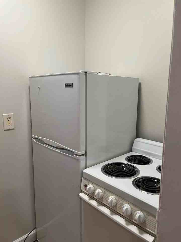 3512 Dodge Street - Photo 4 of 13