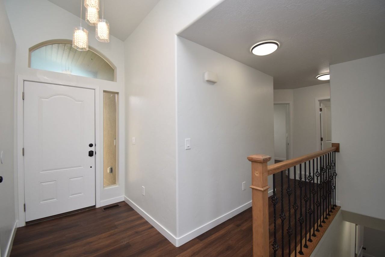 7934 W Marwari Rd - Photo 3 of 33