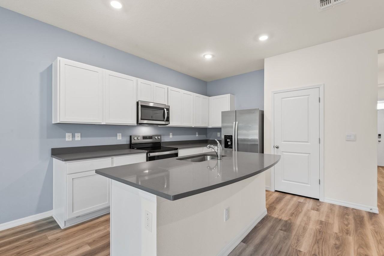 11028 Crescent Deer Dr - Photo 5 of 19