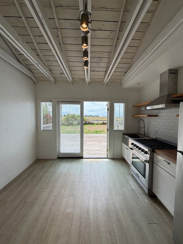 4253 Carpinteria Ave #B - Photo 5 of 14