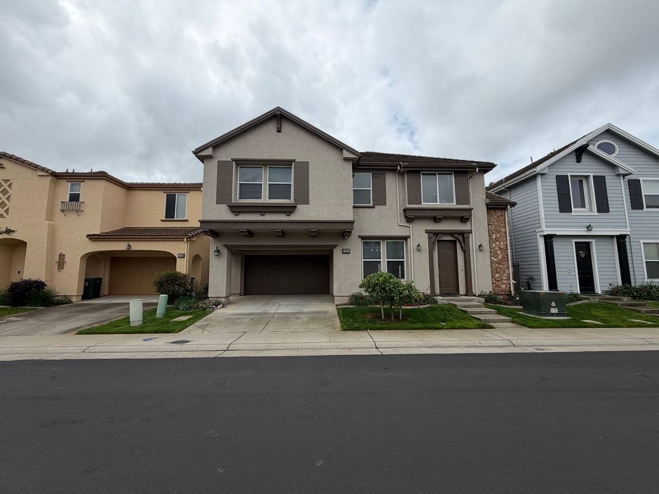 11832 Stoney Ridge Way - Photo 2 of 50