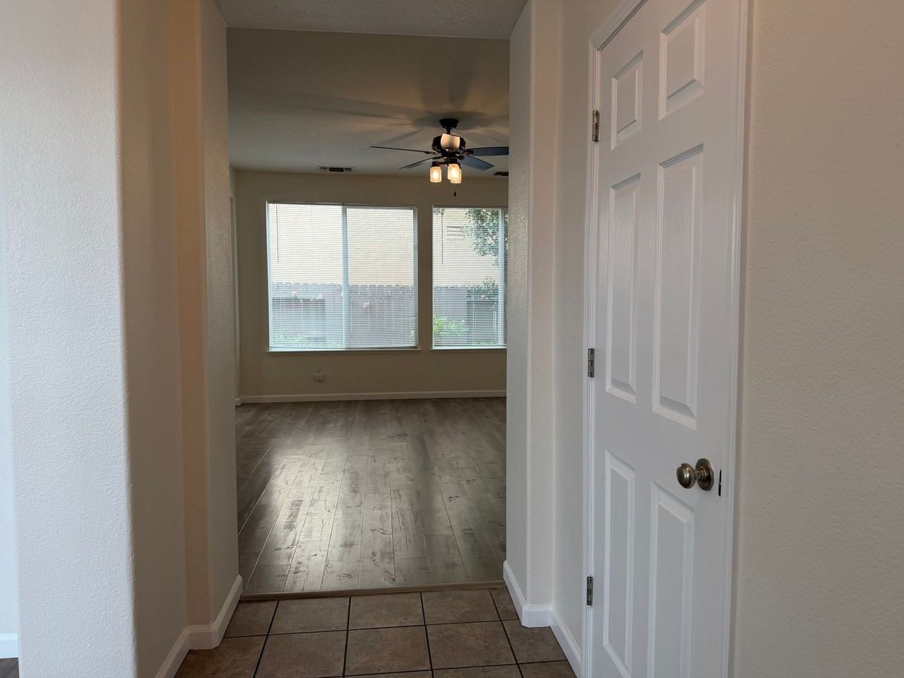 11832 Stoney Ridge Way - Photo 6 of 50