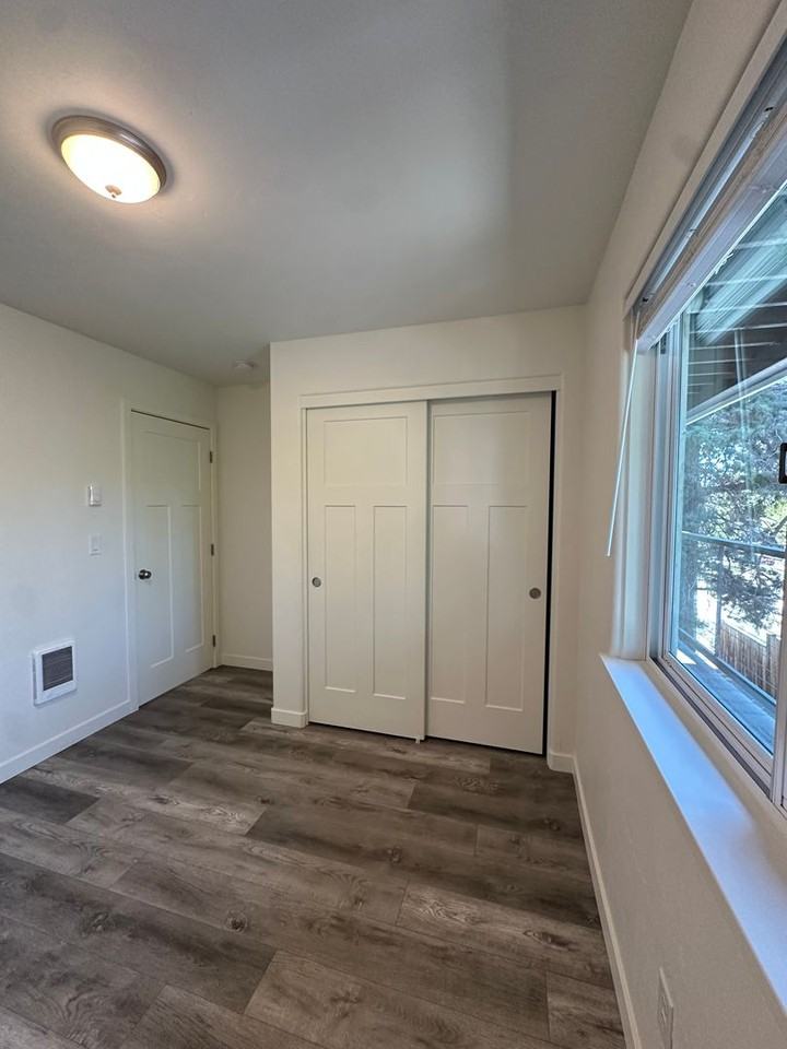 1419 Nw 8th St - Photo 7 of 27