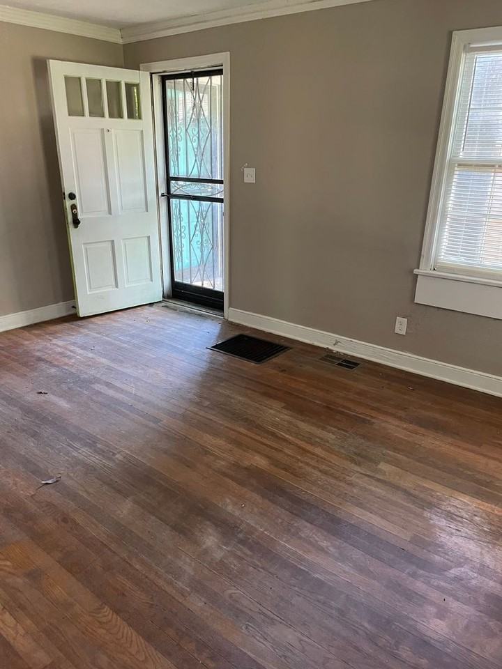 2020 Courtland Pl - Photo 4 of 7