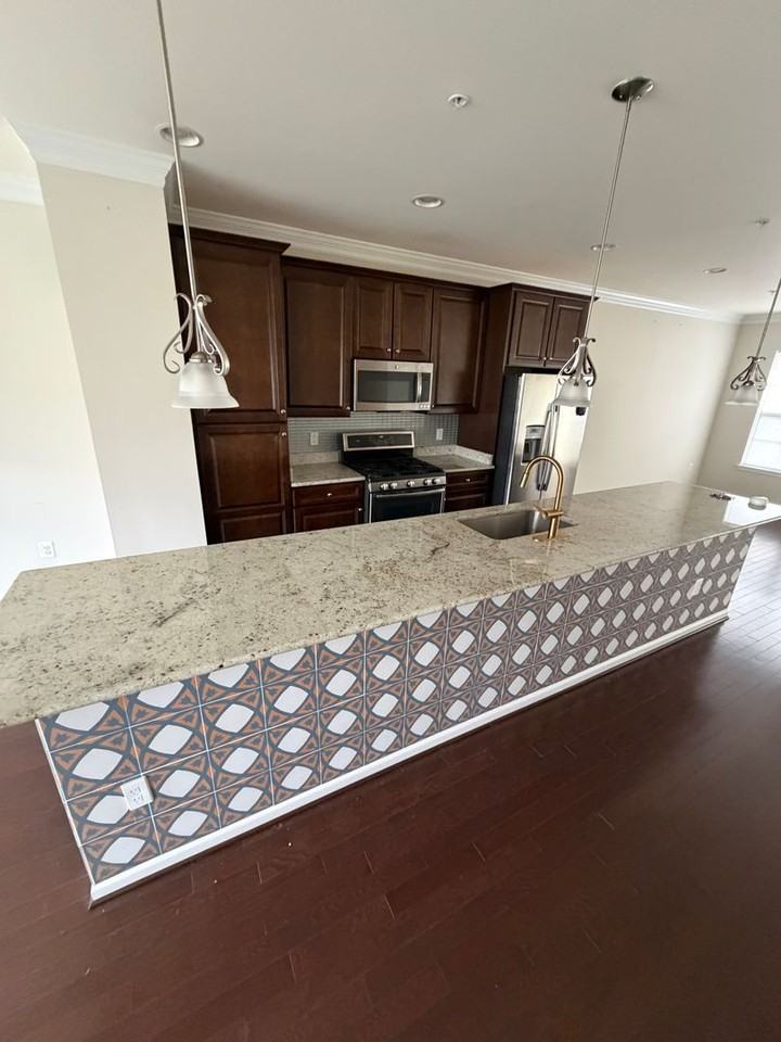 3616 Summer House St - Photo 3 of 6
