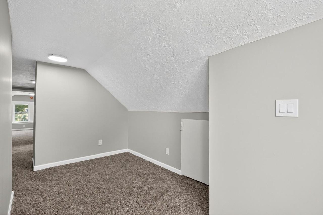 13608 Earlwood Ave - Photo 5 of 8