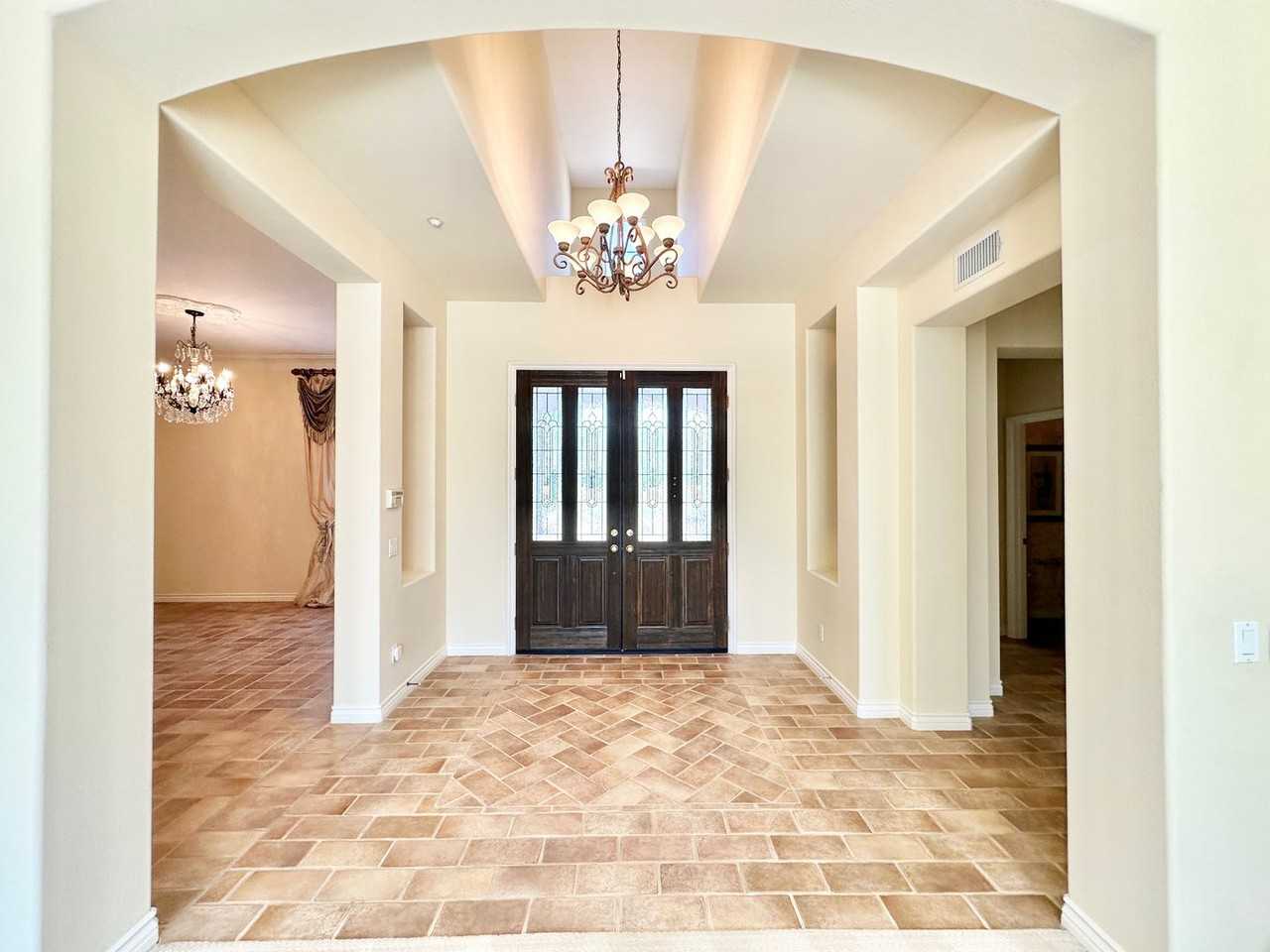 933 Highland Park - Photo 5 of 50