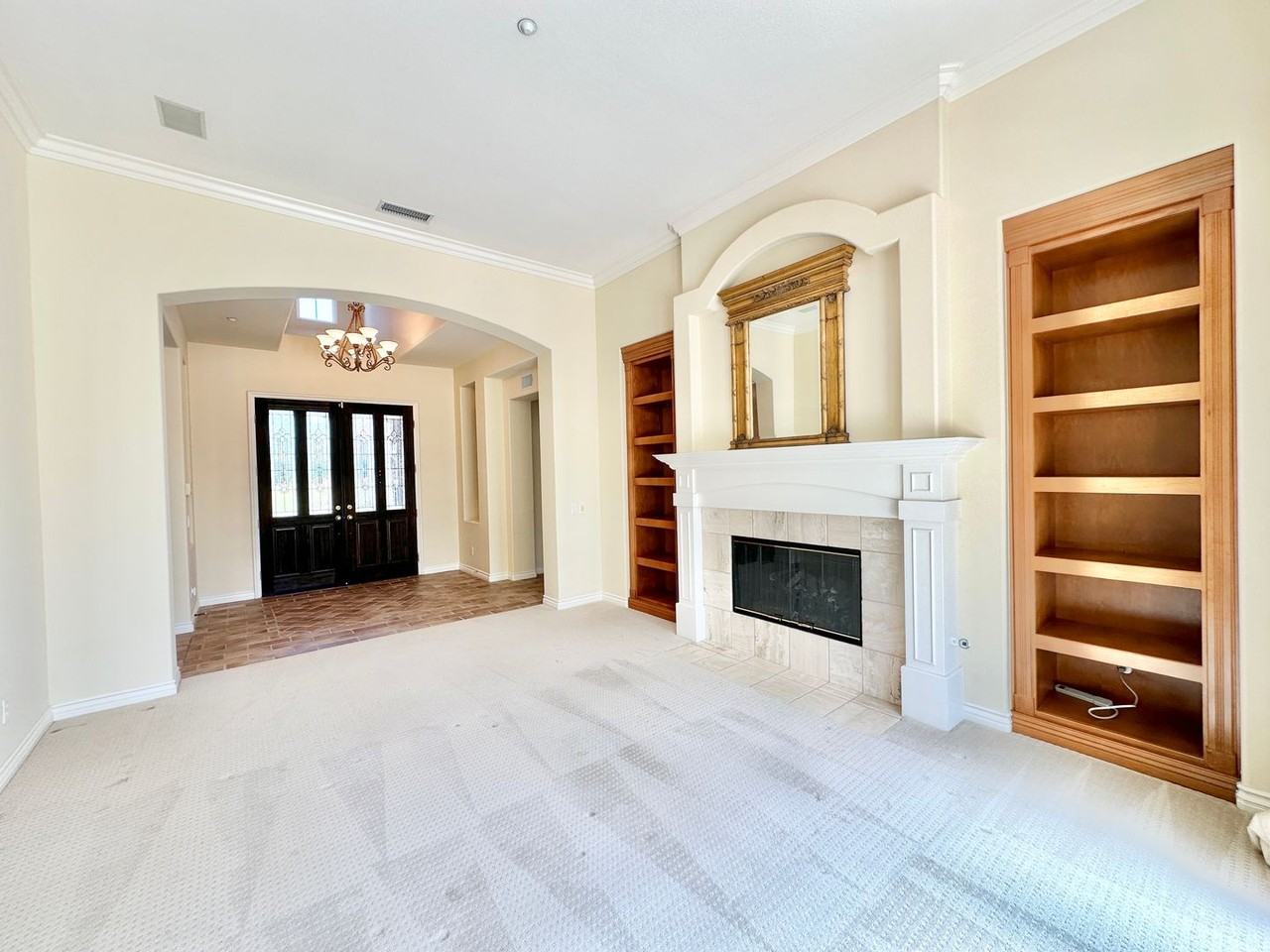 933 Highland Park - Photo 6 of 50