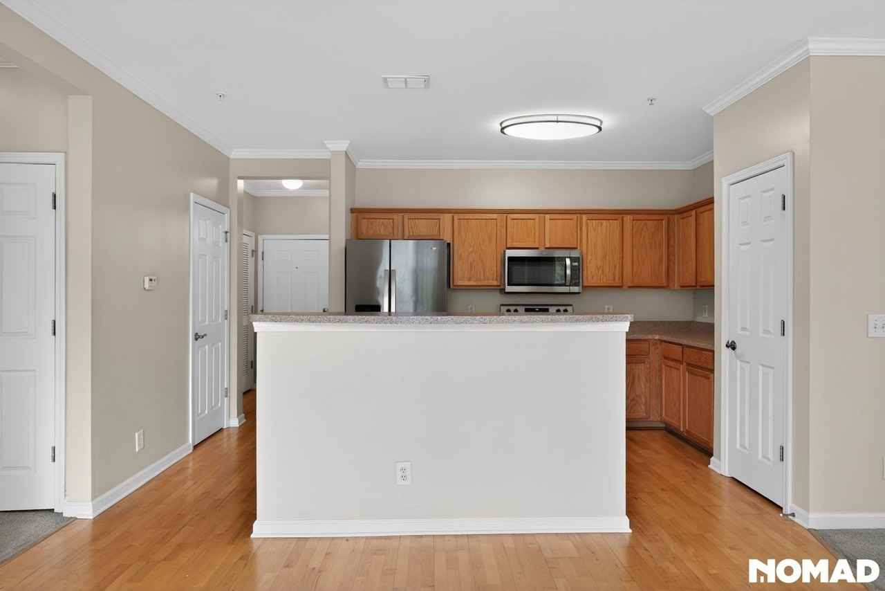 1975 Nocturne Dr - Photo 4 of 38