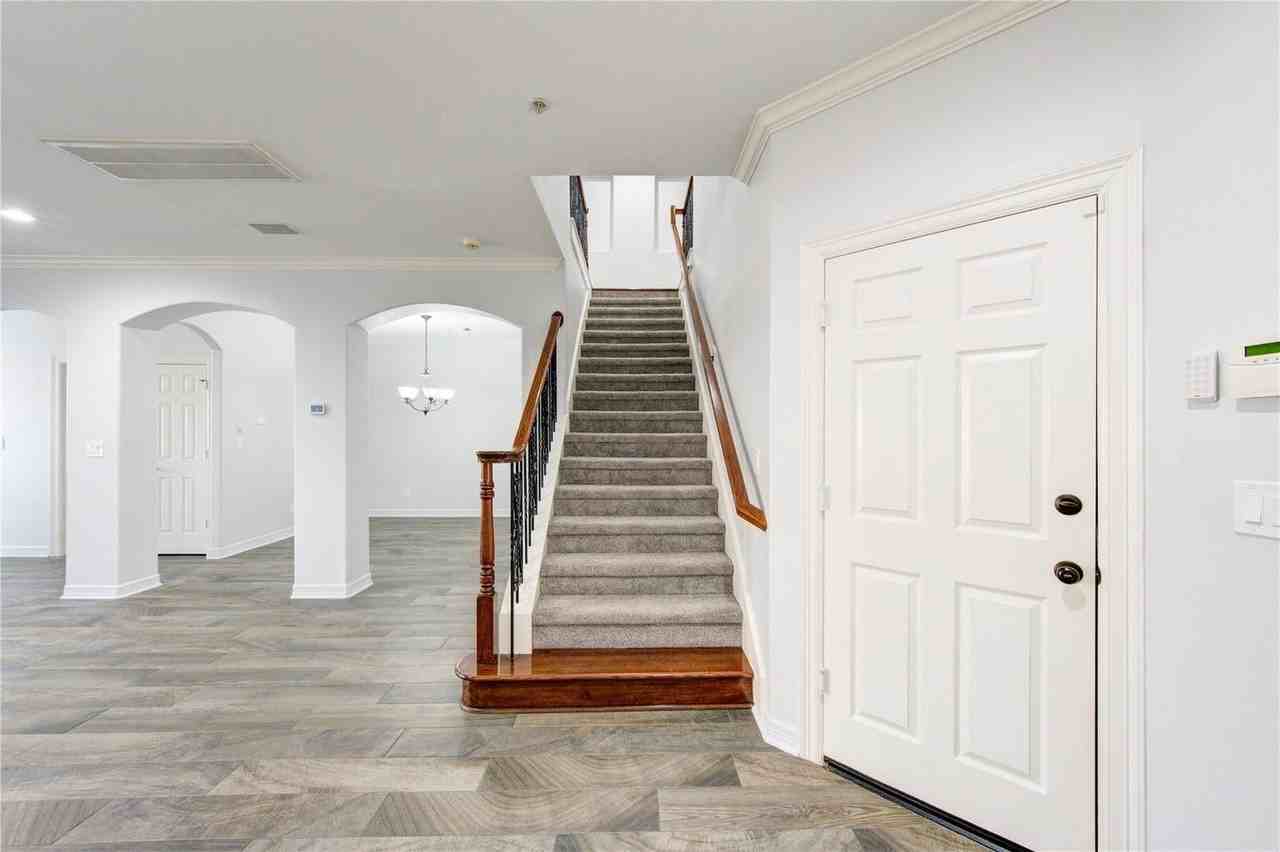 4340 Lake Walk Ct - Photo 4 of 47