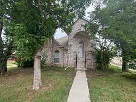 2100 Larkspur St - Photo 1 of 1