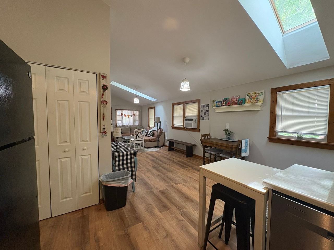 10 Spring Dr - Photo 5 of 21