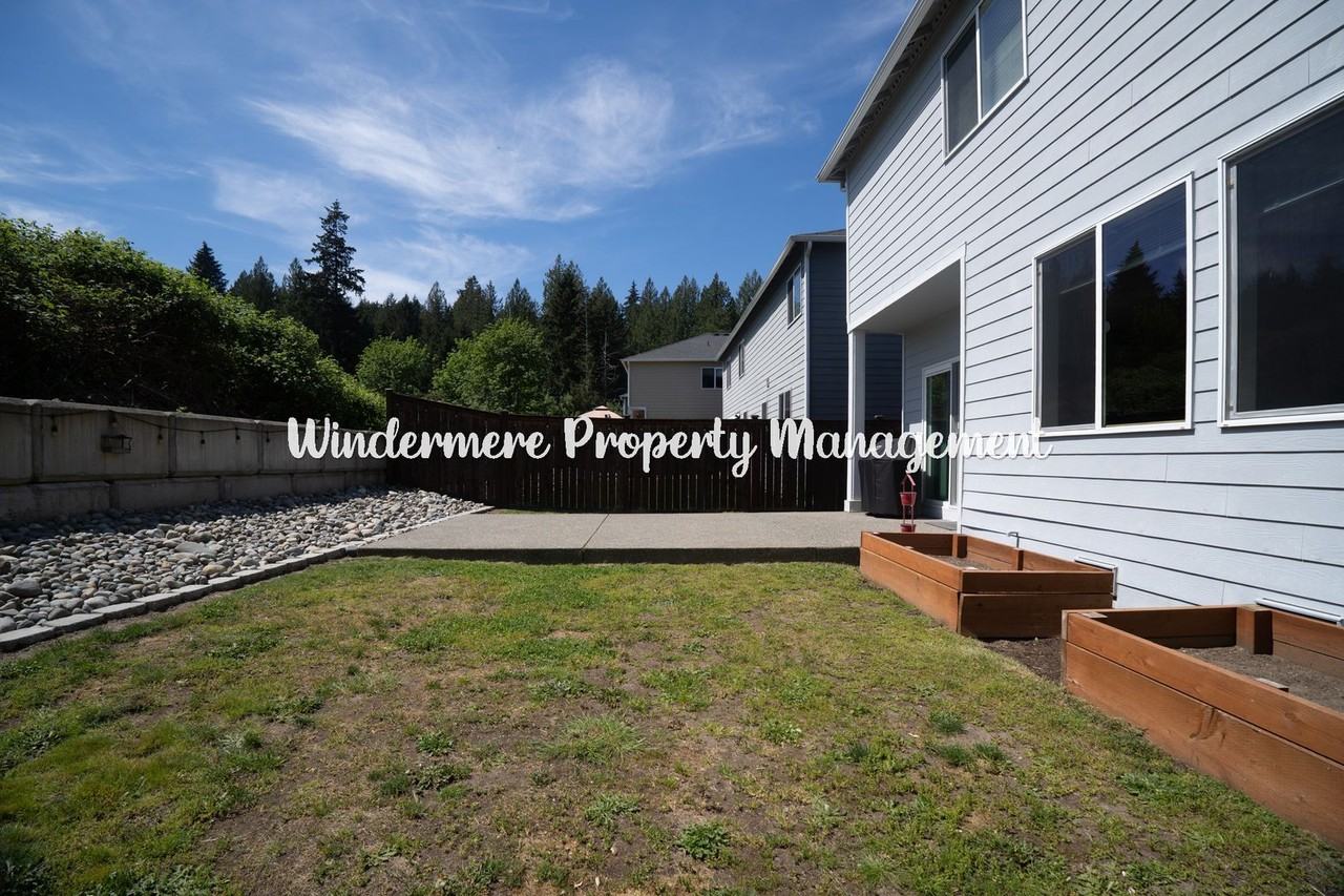 5064 Nw Bear Paw Ct - Photo 2 of 18