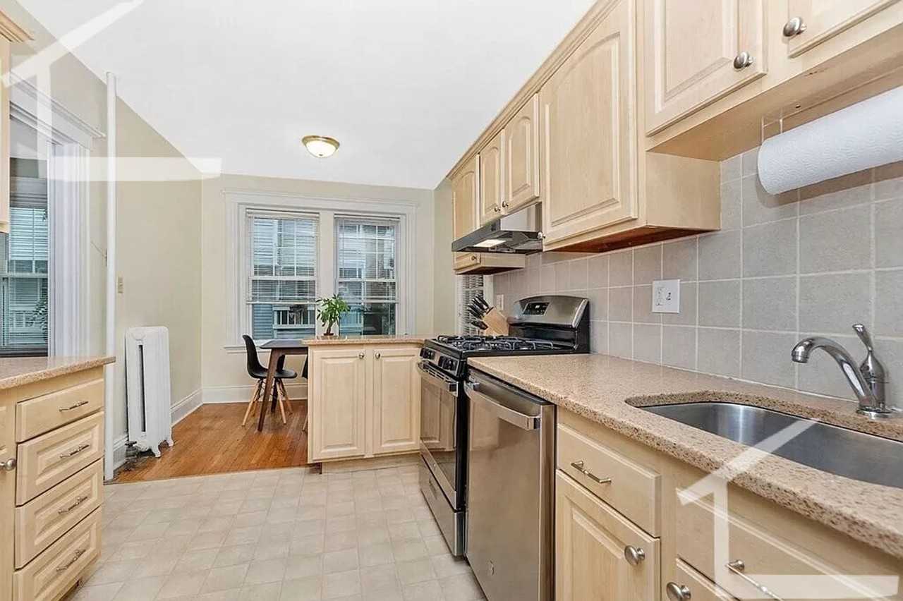 5 Vinal St - Photo 2 of 19