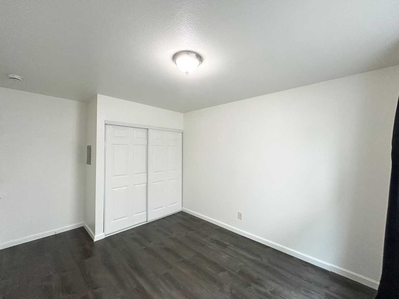 3800 Waller Ave - Photo 5 of 8