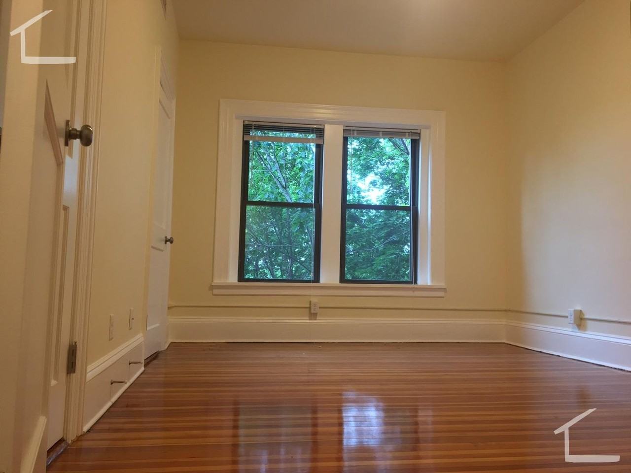 1433 Beacon St - Photo 7 of 16