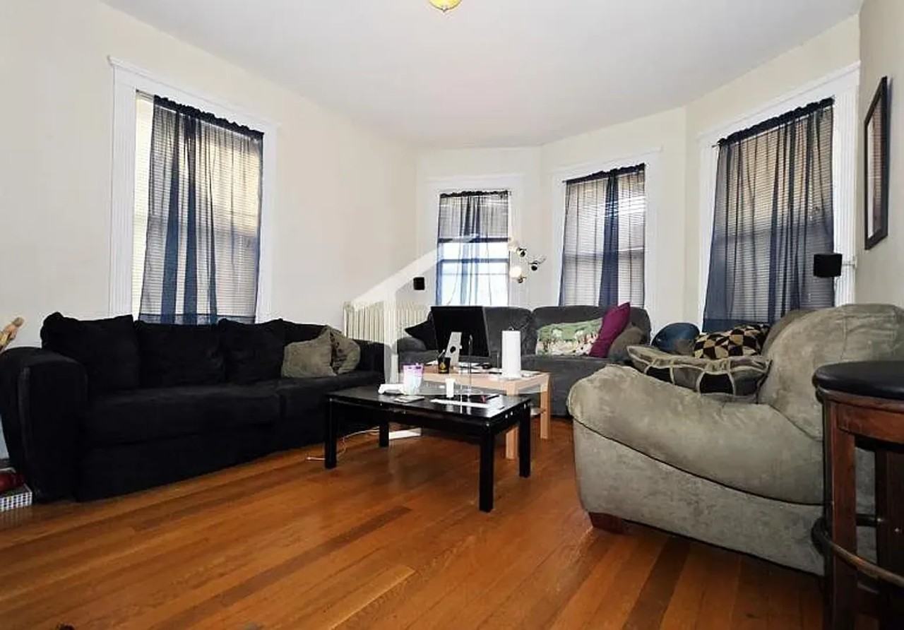 29 Mapleton St - Photo 3 of 8