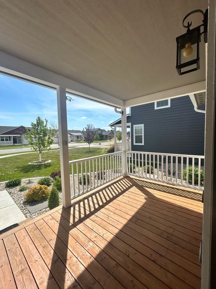 223 Kismet Ct - Photo 2 of 50