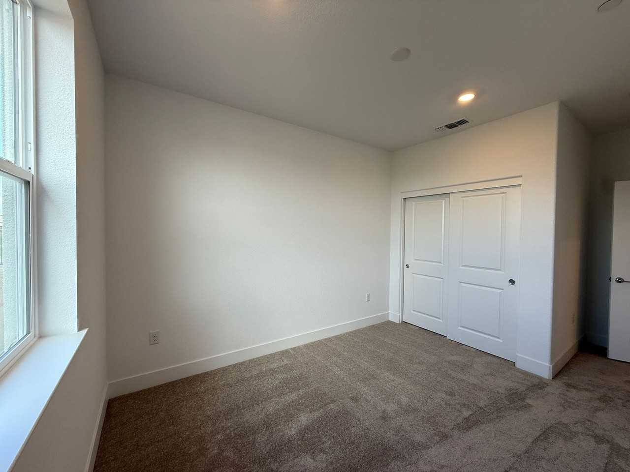 9957 Mesa Verde Way - Photo 7 of 23