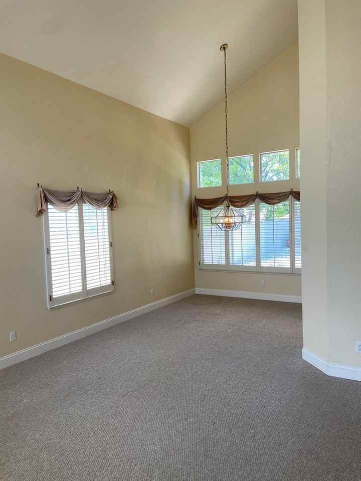264 Thorndike Way - Photo 7 of 40