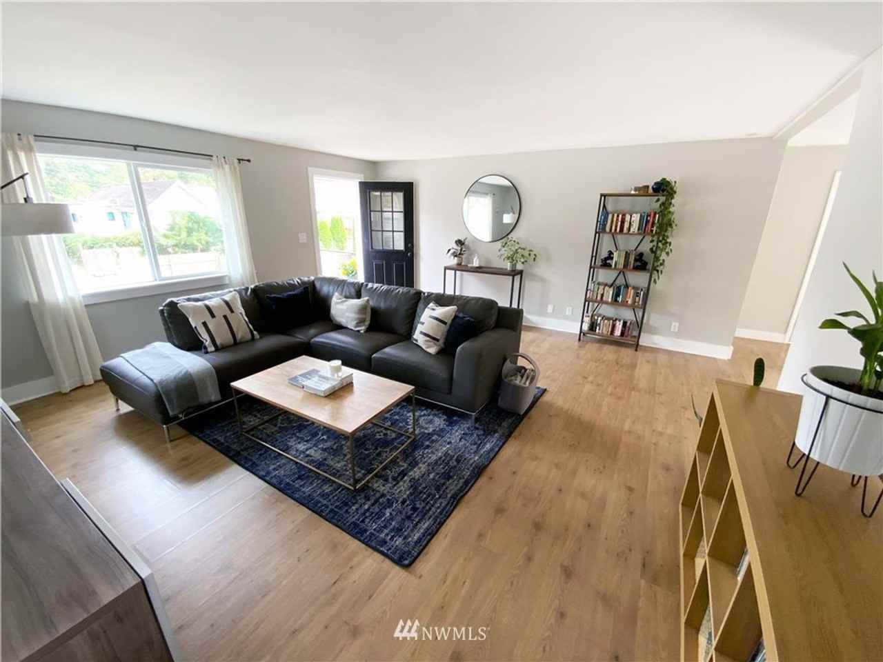 6203 46th Ave S - Photo 6 of 15
