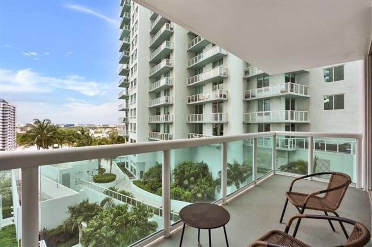1800 1800 N Bayshore Drive Dr #1610 - Photo 3 of 31