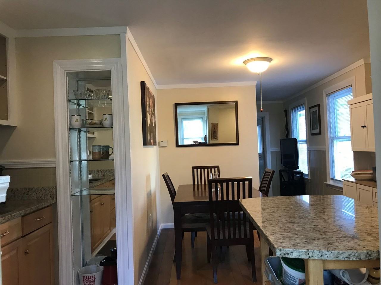 702 Main St #B - Photo 4 of 12