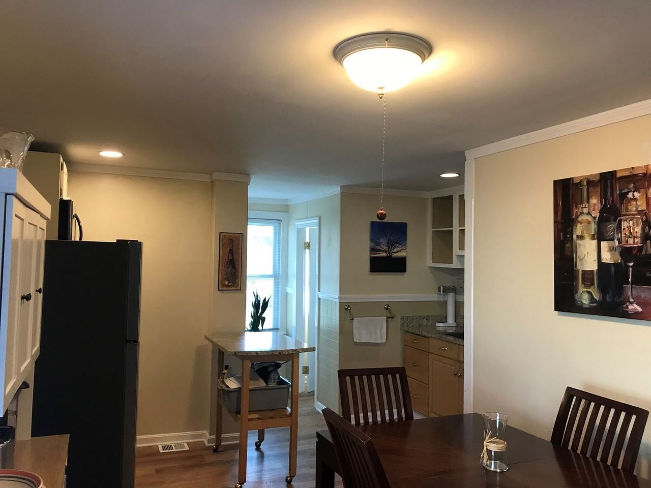702 Main St #B - Photo 5 of 12