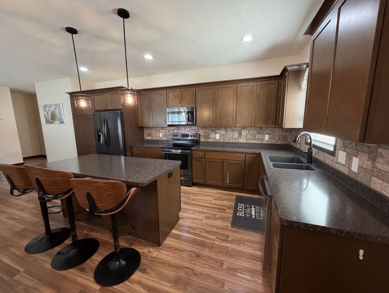 1190 Landings Ln - Photo 6 of 21
