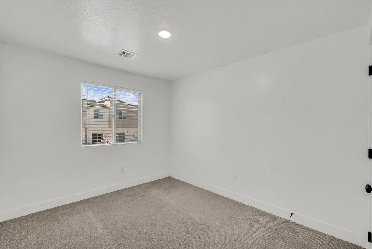 5654 S Duel Ln - Photo 7 of 21