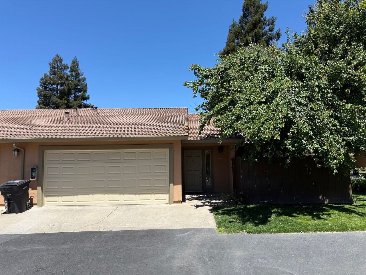 4056 Elmo Loop - Photo 2 of 40
