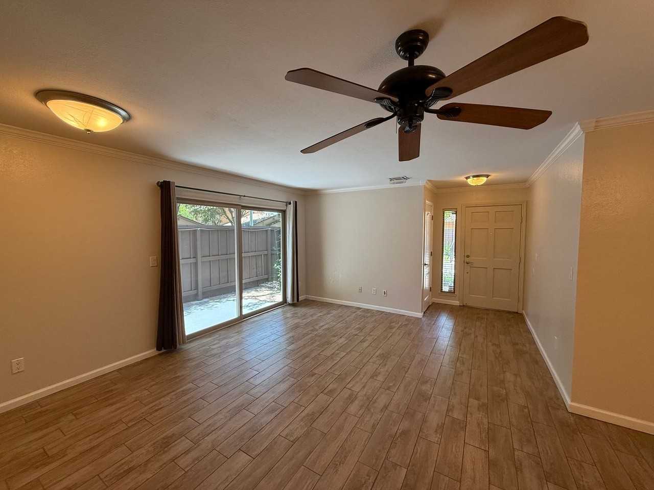 4056 Elmo Loop - Photo 4 of 40