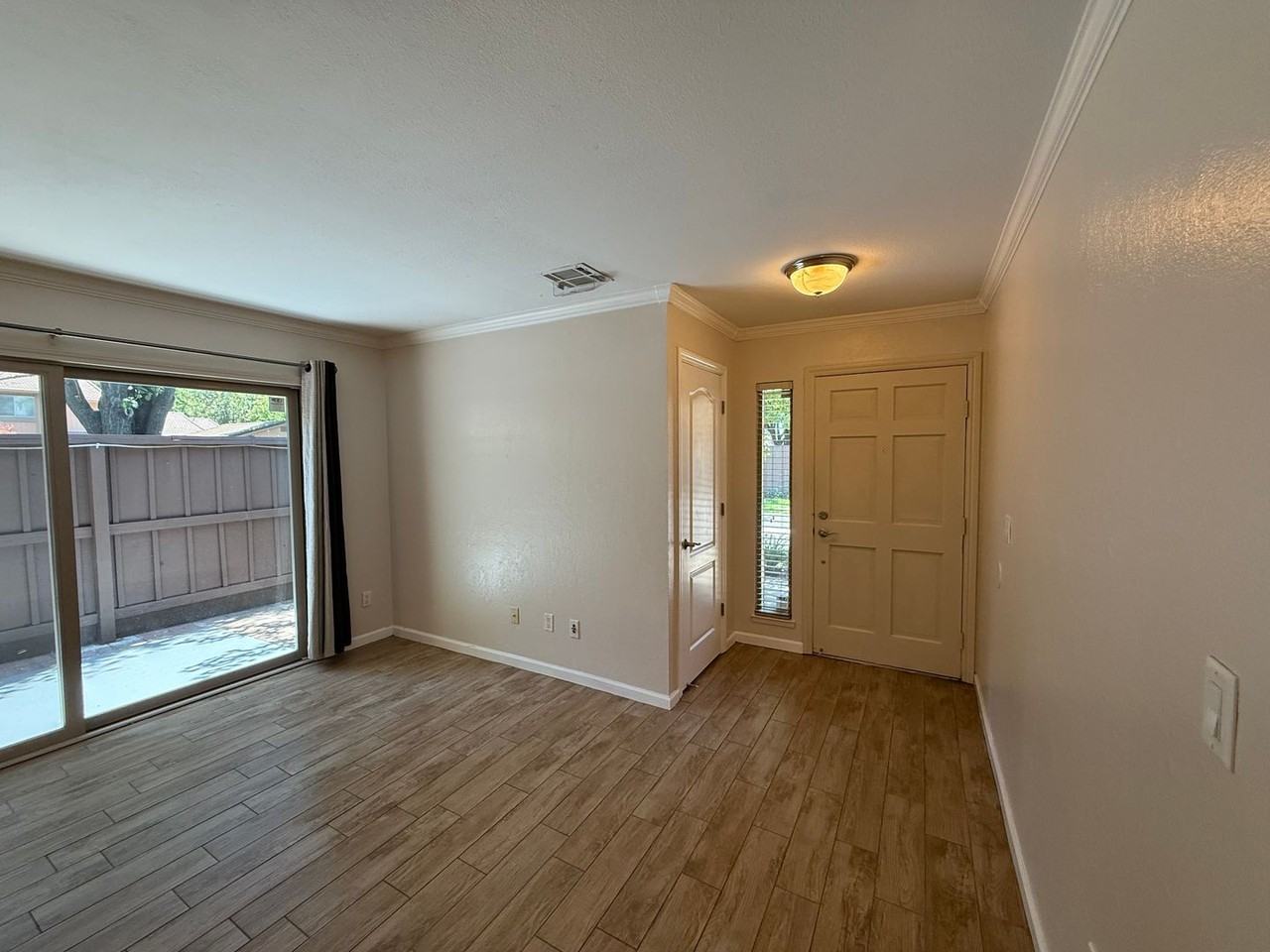 4056 Elmo Loop - Photo 5 of 40