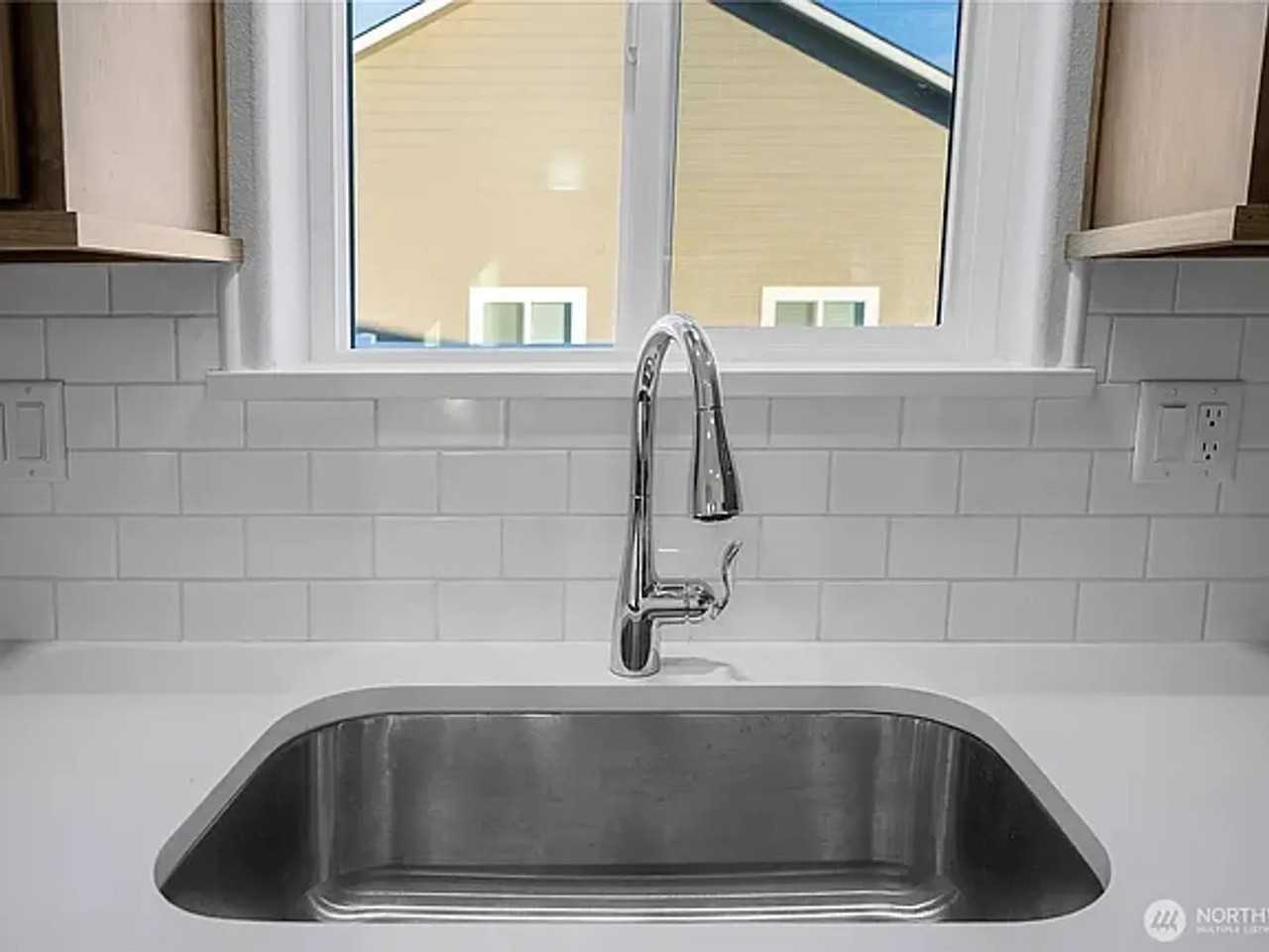101 Grant Dr - Photo 5 of 19