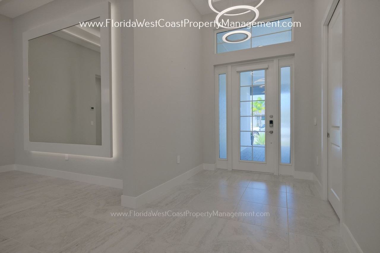 7965 Mainsail Ln - Photo 5 of 50