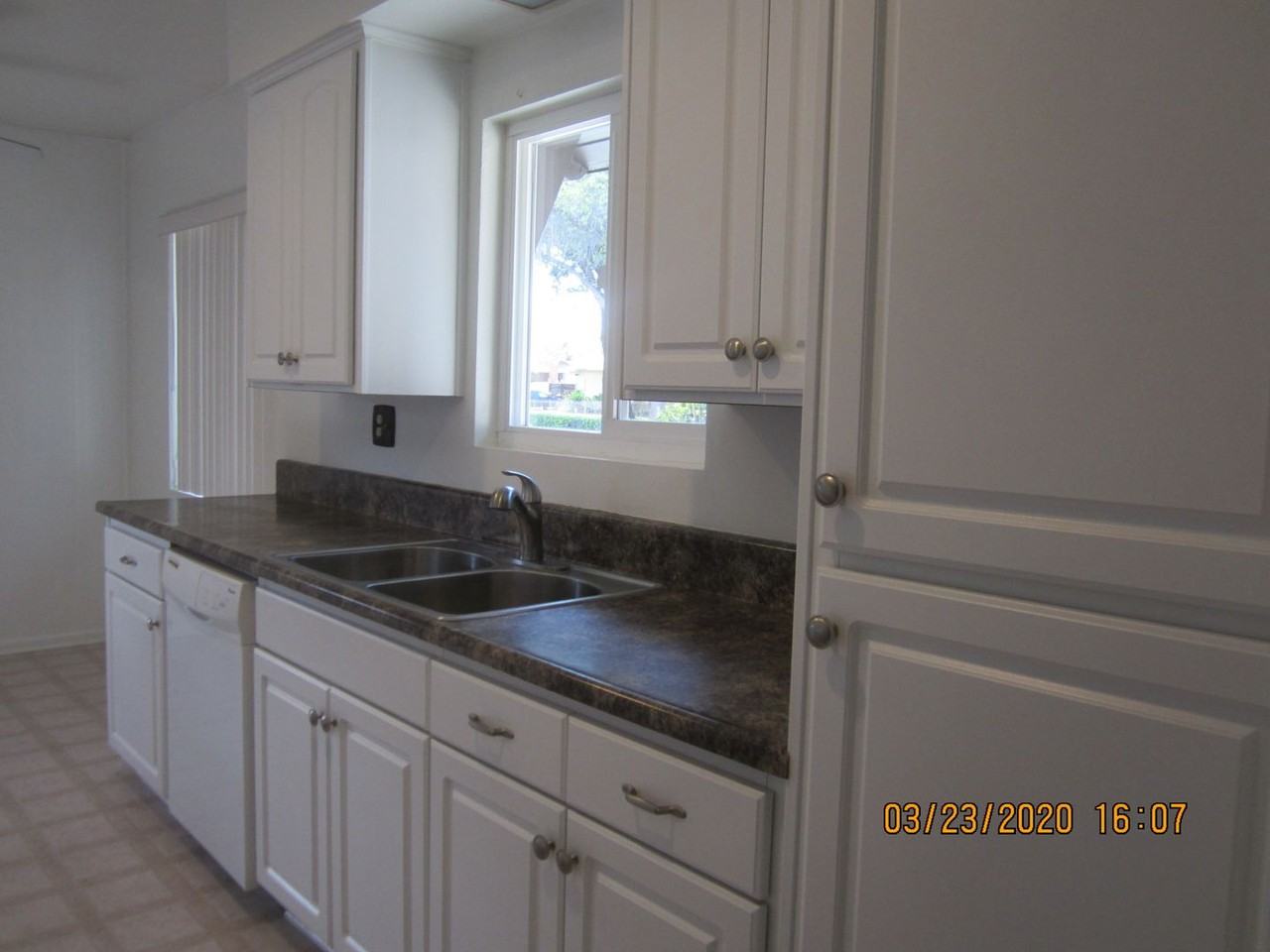 8314 Camelia Dr - Photo 5 of 26