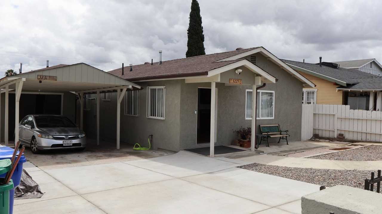 3229 46th St - Photo 2 of 23