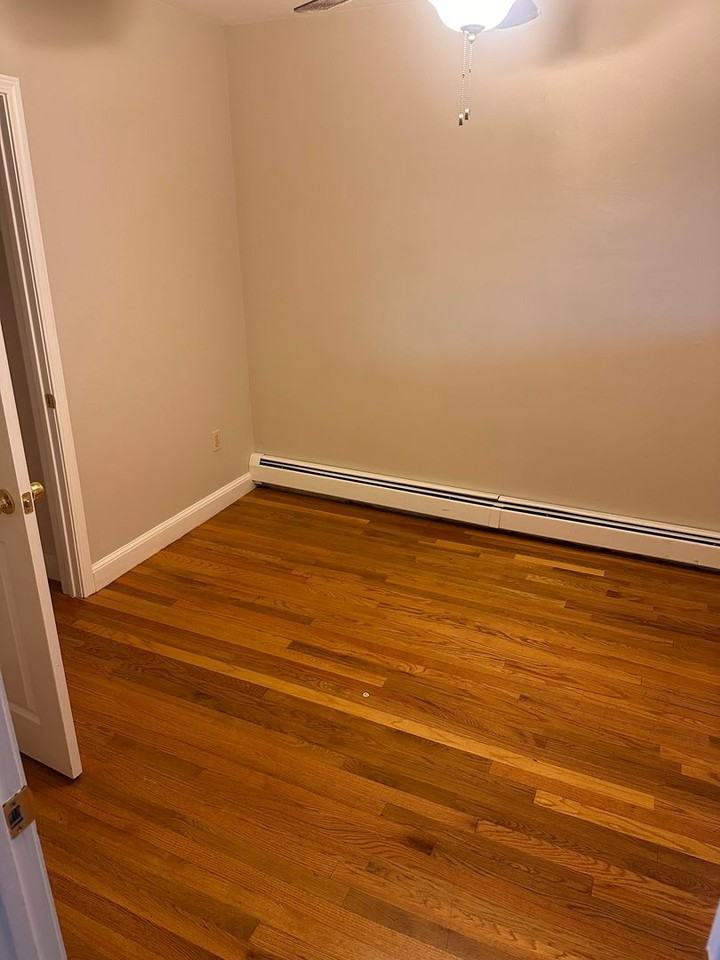 2 Chesterton St #2 - Photo 3 of 10