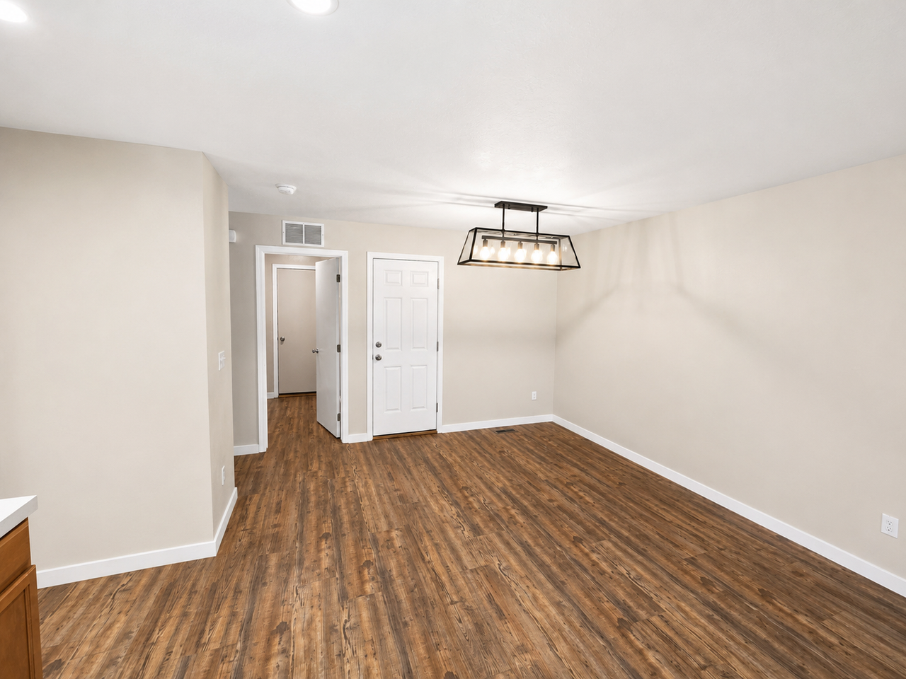 9863 W Rustica St - Photo 6 of 37